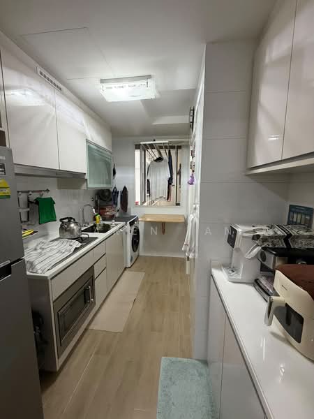 Forestville, 30 Woodlands Drive 16, 2 Bedrooms, 850 sqft, Condominium For Sale, by Karen Tan, 500234752 - Kitchen - PropertyGuru.com.sg
