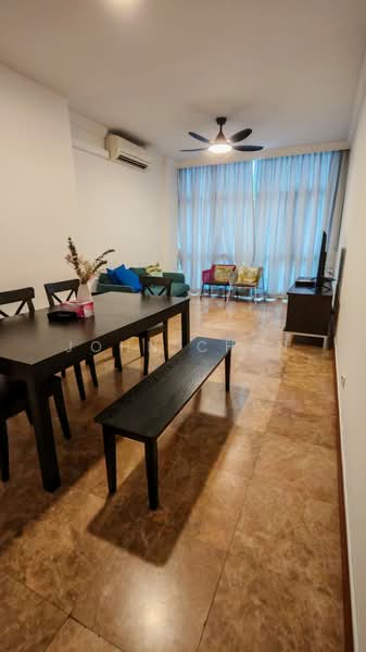 River Place, 60 Havelock Road, 3 Bedrooms, 1,281 sqft, Condominium For Sale, by John Chen, 500234754 - Living Room - PropertyGuru.com.sg