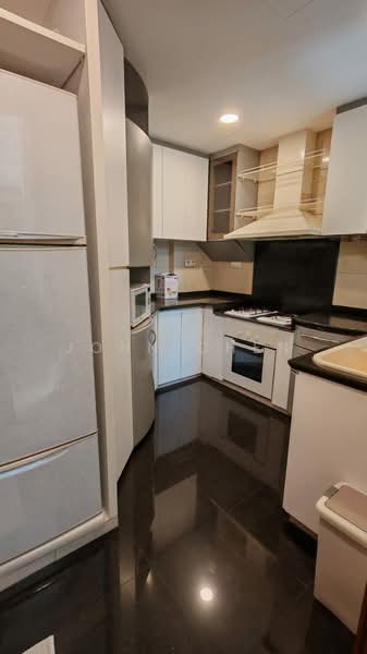 River Place, 60 Havelock Road, 3 Bedrooms, 1,281 sqft, Condominium For Sale, by John Chen, 500234754 - Kitchen - PropertyGuru.com.sg