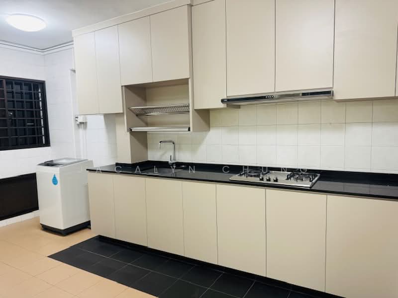 546 Serangoon North Avenue 3, 546 Serangoon North Avenue 3, 3 Bedrooms, 1,302 sqft, HDB Flat For Sale, by Jacalyn Chung, 500234759 - Kitchen - PropertyGuru.com.sg