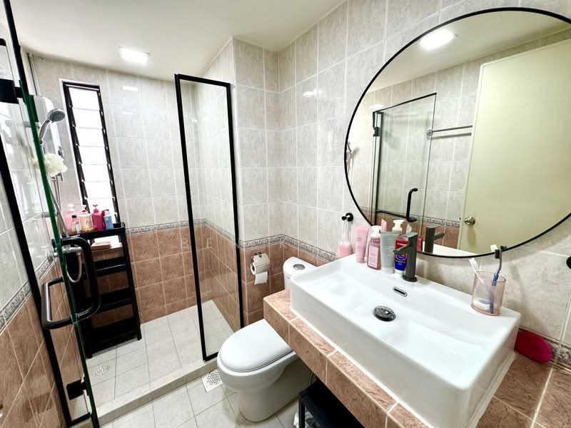 Teresa Ville, 1001 Lower Delta Road, Room Rental, 255 sqft, Condominium For Rent, by Ben Kwan, 500234770 - Bathroom - PropertyGuru.com.sg