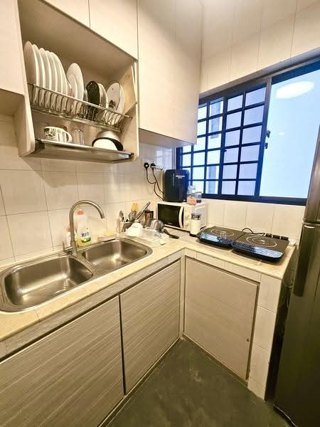 Teresa Ville, 1001 Lower Delta Road, Harbourfront / Telok Blangah, Room Rental, 100 sqft, Condominium For Rent, by Ben Kwan, 500234770 - Kitchen - PropertyGuru.com.sg