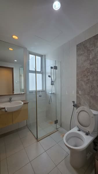 Sunglade, 1 Serangoon Avenue 2, 3 Bedrooms, 1,044 sqft, Condominium For Rent, by Shirley Lee, 500234772 - Bathroom - PropertyGuru.com.sg