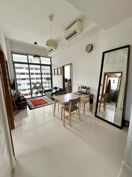 Spottiswoode Suites, 16 Spottiswoode Park Road, 2 Bedrooms, 538 sqft, Condominium For Sale, by Gina Tng, 500234781 - Living Room - PropertyGuru.com.sg