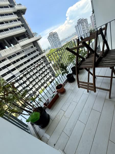 Spottiswoode Suites, 16 Spottiswoode Park Road, 2 Bedrooms, 538 sqft, Condominium For Sale, by Gina Tng, 500234781 - Balcony - PropertyGuru.com.sg