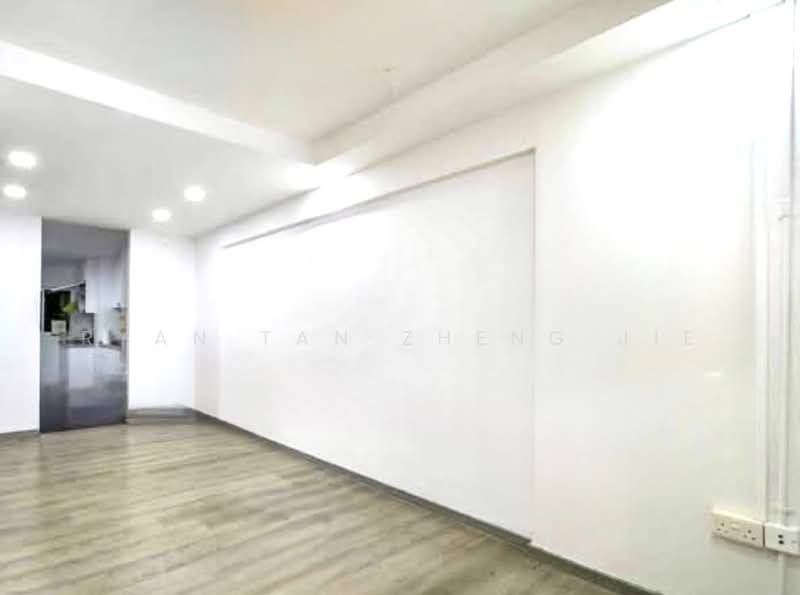 4 Lorong Lew Lian, 4 Lorong Lew Lian, 2 Bedrooms, 688 sqft, HDB Flat For Sale, by Ryan Tan Zheng Jie, 500234791 - Interior - PropertyGuru.com.sg