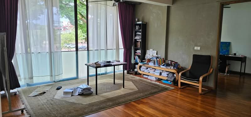 Sennett 3sty Semi-D Large Land Size Huge GFA Renovated in 2013, Sennett Road, 8 Bedrooms, 6,500 sqft, Semi-Detached House For Sale, by Andy Wee, 500234805 - Study - PropertyGuru.com.sg