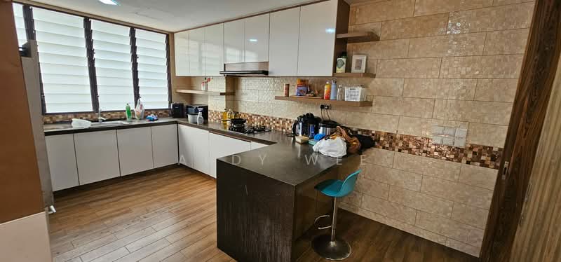 Sennett 3sty Semi-D Large Land Size Huge GFA Renovated in 2013, Sennett Road, 8 Bedrooms, 6,500 sqft, Semi-Detached House For Sale, by Andy Wee, 500234805 - Kitchen - PropertyGuru.com.sg