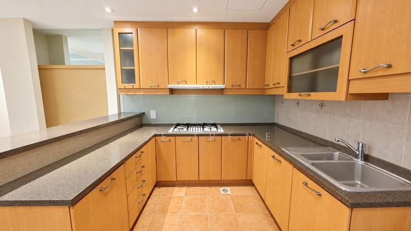 Saraca Villas, Saraca Terrace, Seletar / Yio Chu Kang, 5 Bedrooms, 3,300 sqft, Terraced House For Sale, by Lee Irene, 500234807 - Kitchen - PropertyGuru.com.sg