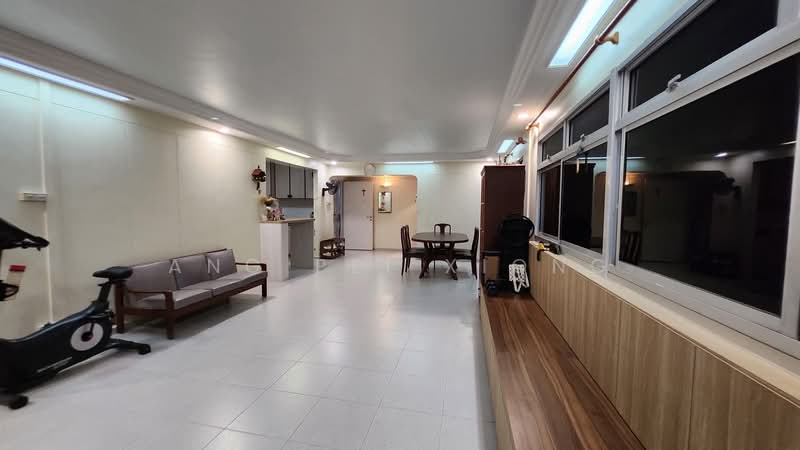 745 Pasir Ris Street 71, 745 Pasir Ris Street 71, 4 Bedrooms, 1,367 sqft, HDB Flat For Sale, by Ang Pei Xiong, 500234817 - Living Room - PropertyGuru.com.sg