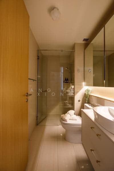 Boathouse Residences, 27 Upper Serangoon View, Hougang / Punggol / Sengkang, 2 Bedrooms, 840 sqft, Condominium For Sale, by Ang Pei Xiong, 500234821 - Bathroom - PropertyGuru.com.sg