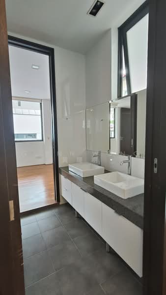 Namly Drive Semi Detached, Namly Drive, 5 Bedrooms, 4,800 sqft, Semi-Detached House For Rent, by Glenn Wong 黃耀明, 500234826 - Bathroom - PropertyGuru.com.sg