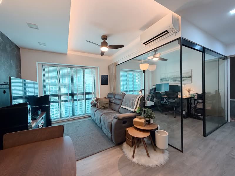 87 Dawson Road, 87 Dawson Road, 2 Bedrooms, 700 sqft, HDB Flat For Sale, by Alexis Quek, 500234839 - Living Room - PropertyGuru.com.sg