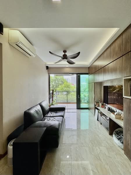 Kingsford Waterbay, 70 Upper Serangoon View, 3 Bedrooms, 893 sqft, Condominium For Sale, by Lim Willy, 500234844 - Living Room - PropertyGuru.com.sg