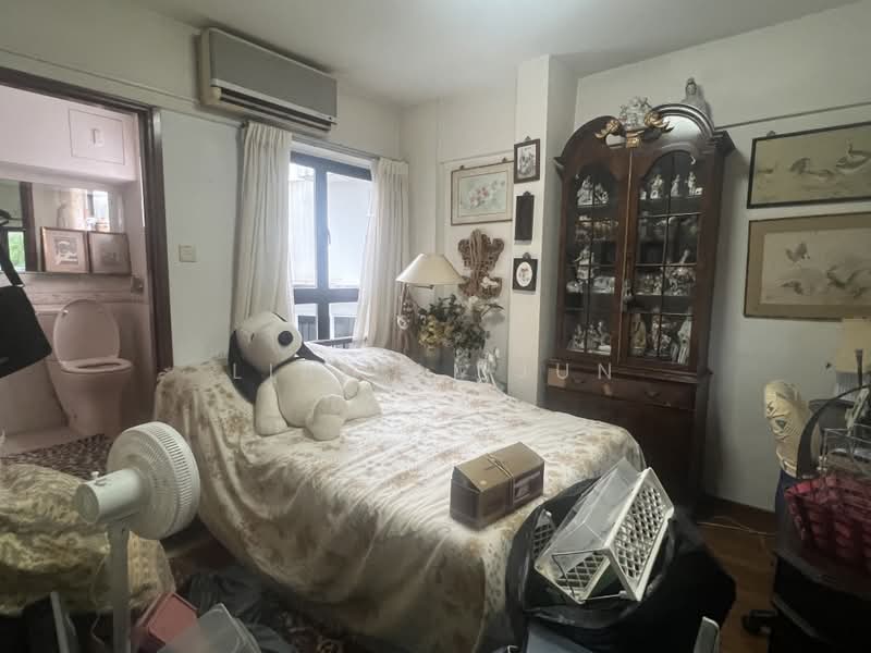 Yuk Tong Avenue, , 6 Bedrooms, 4,000 sqft, Terraced House For Sale, by Liau Li Jun, 500234846 - Bedroom - PropertyGuru.com.sg