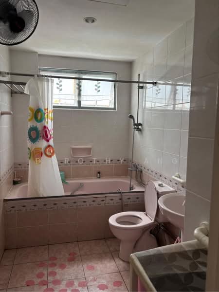 The Makena, 121 Meyer Road, 3 Bedrooms, 1,636 sqft, Condominium For Rent, by Dorothy Ang, 500234850 - PropertyGuru.com.sg