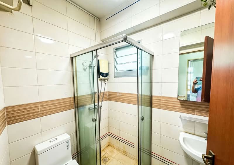 502D Yishun Street 51, 502D Yishun Street 51, 3 Bedrooms, 990 sqft, HDB Flat For Sale, by Steven Yan, 500234862 - Bathroom - PropertyGuru.com.sg