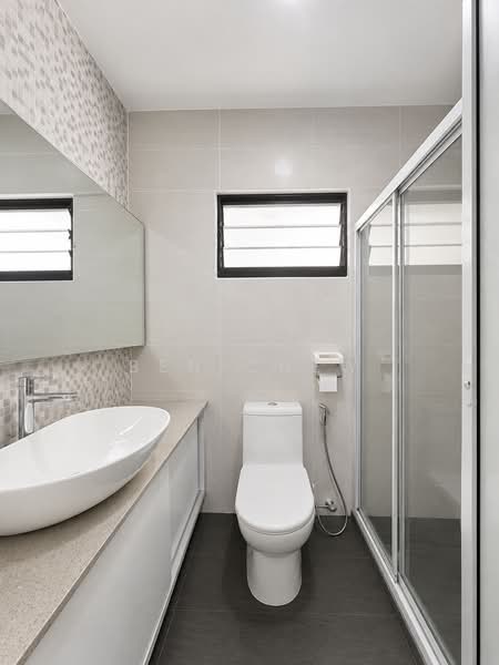 685A Jurong West Street 64, 685A Jurong West Street 64, 3 Bedrooms, 1,195 sqft, HDB Flat For Sale, by Ben Chew, 500234864 - Bathroom - PropertyGuru.com.sg