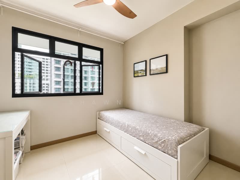 420C Northshore Drive, 420C Northshore Drive, 3 Bedrooms, 1,012 sqft, HDB Flat For Sale, by Shawn Fok, 500234866 - Bedroom - PropertyGuru.com.sg