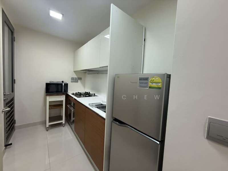 iResidences, 20 Irrawaddy Road, 2 Bedrooms, 980 sqft, Condominium For Rent, by Cindy Chew, 500234870 - Kitchen - PropertyGuru.com.sg