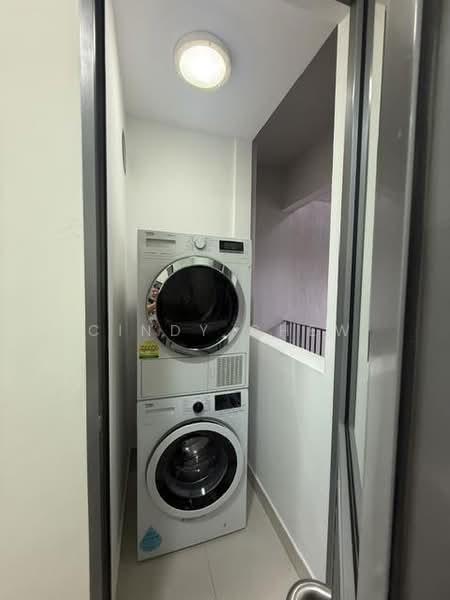 iResidences, 20 Irrawaddy Road, 2 Bedrooms, 980 sqft, Condominium For Rent, by Cindy Chew, 500234870 - Interior - PropertyGuru.com.sg
