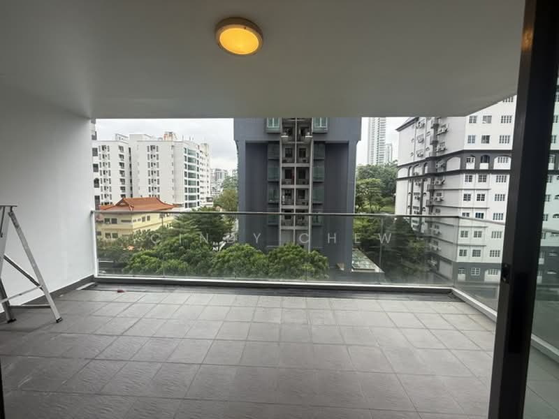 iResidences, 20 Irrawaddy Road, 2 Bedrooms, 980 sqft, Condominium For Rent, by Cindy Chew, 500234870 - Balcony - PropertyGuru.com.sg