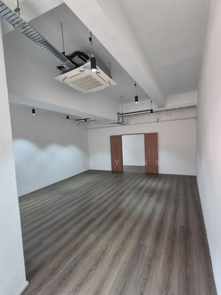 newly renovated! 5min walk to aljunied mrt!, newly renovated! 5min walk to aljunied mrt!, Eunos / Geylang / Paya Lebar, 577 sqft, Light Industrial (B1) For Rent, by Joel Yong, 500234873 - CommercialGuru.com.sg