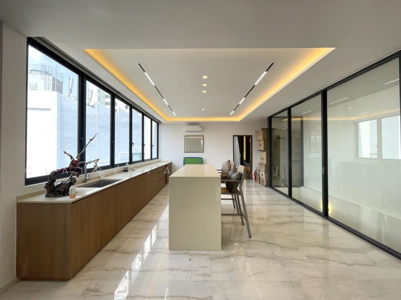 Within 1KM to Tao Nan School, Freehold 4 Storeys Corner Terrace, Mugliston Road, 7 Bedrooms, 10,300 sqft, Corner Terrace For Sale, by Claire Tang Hui Ling, 500234876 - Interior - PropertyGuru.com.sg
