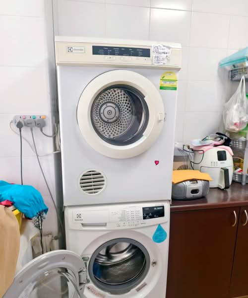 129 Bukit Batok West Avenue 6, 129 Bukit Batok West Avenue 6, Room Rental, 150 sqft, HDB Flat For Rent, by James Li, 500234878 - Interior - PropertyGuru.com.sg