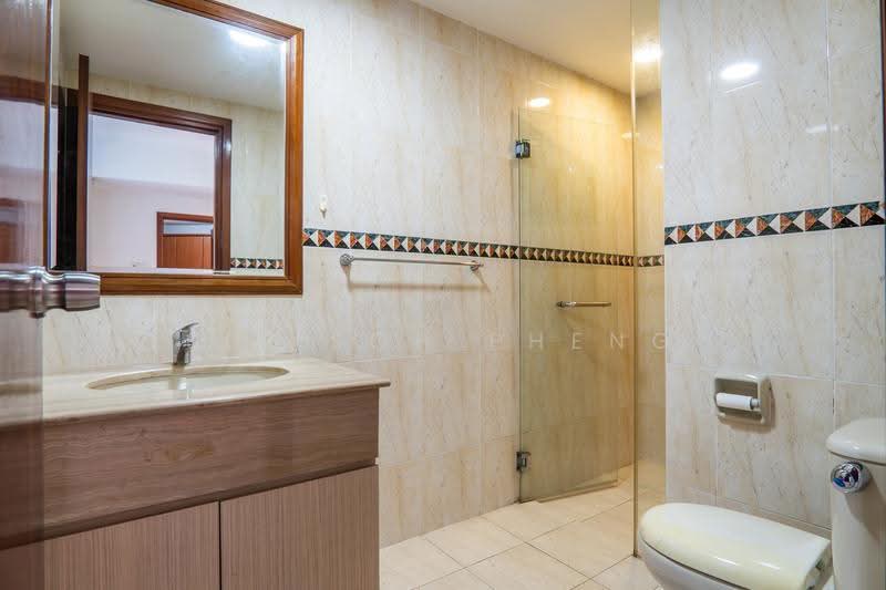 Southaven I, 41 Hindhede Walk, Clementi Park / Upper Bukit Timah, 2 Bedrooms, 980 sqft, Condominium For Sale, by Sit Soh Pheng, 500234881 - Bathroom - PropertyGuru.com.sg