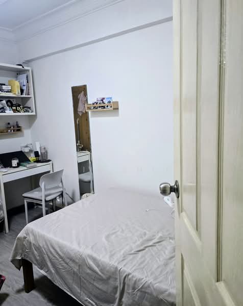 554 Bedok North Street 3, 554 Bedok North Street 3, Bedok / Upper East Coast, 2 Bedrooms, 883 sqft, HDB Flat For Sale, by Mia Shee, 500234888 - Bedroom - PropertyGuru.com.sg