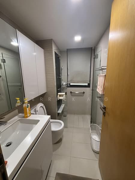 Blossom Residences, 30 Segar Road, 3 Bedrooms, 1,109 sqft, Condominium For Sale, by Derrick Ang, 500234889 - Bathroom - PropertyGuru.com.sg