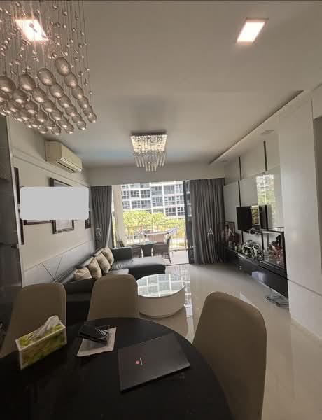 Blossom Residences, 30 Segar Road, 3 Bedrooms, 1,109 sqft, Condominium For Sale, by Derrick Ang, 500234889 - Living Room - PropertyGuru.com.sg