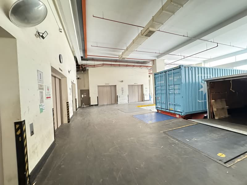Eunos Techpark, 60 Kaki Bukit Place, 3,714 sqft, Factory / Workshop (B2) For Rent, by Walter Lau, 500234894 - Loading Bay with Dock Leveller - READY - CommercialGuru.com.sg