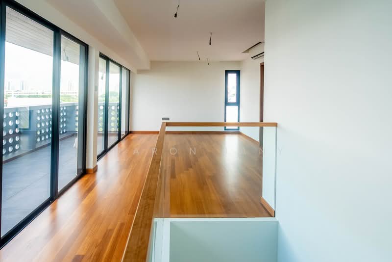 Serangoon Gardens, Serangoon Gardens | Brockhampton Drive, Hougang / Punggol / Sengkang, 6 Bedrooms, 7,460 sqft, Semi-Detached House For Sale, by Sharon Jany, 500234896 - Balcony - PropertyGuru.com.sg
