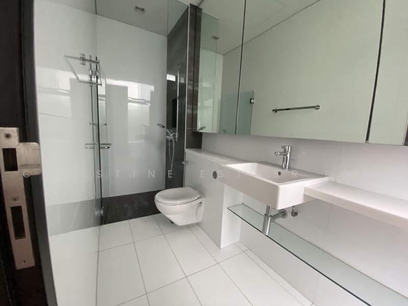Bukit Timah Area, , 5 Bedrooms, 7,400 sqft, Bungalow House For Rent, by Christine Esther Low, 500234903 - Bathroom - PropertyGuru.com.sg