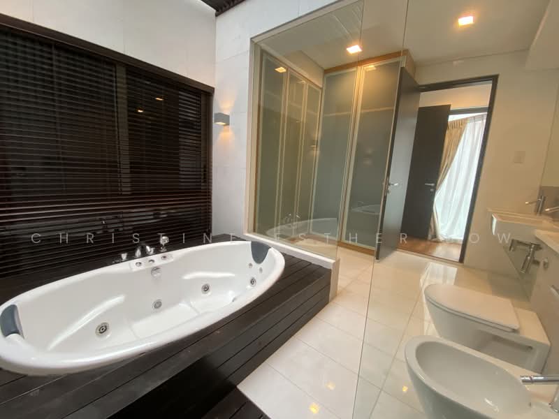 Bukit Timah Area, , 5 Bedrooms, 7,400 sqft, Bungalow House For Rent, by Christine Esther Low, 500234903 - Bathroom - PropertyGuru.com.sg