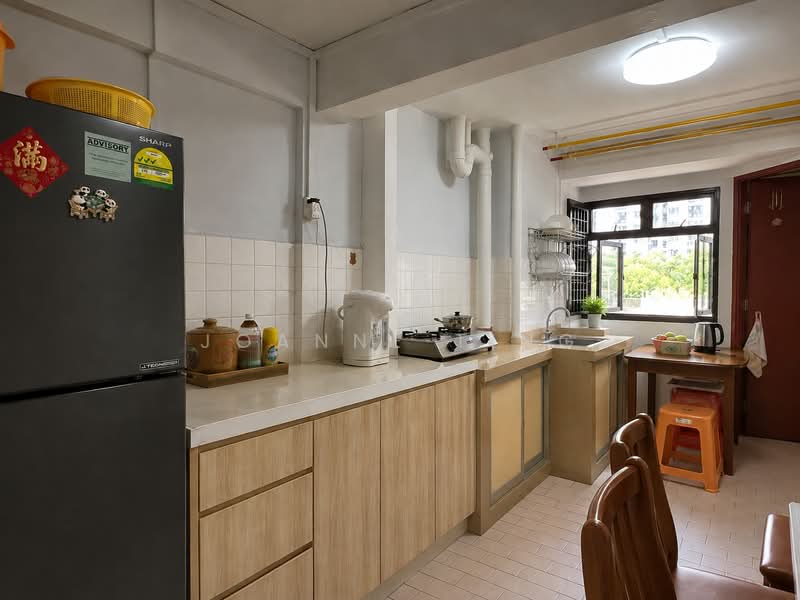 18 Bedok South Road, 18 Bedok South Road, 3 Bedrooms, 699 sqft, HDB Flat For Sale, by Joanne Ting, 500234904 - Kitchen - PropertyGuru.com.sg