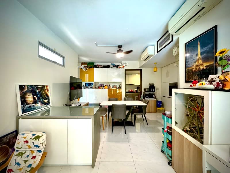 CityLife @ Tampines, 65 Tampines Central 7, 3 Bedrooms, 1,216 sqft, Condominium For Sale, by Alan Yeo, 500234908 - Living Room - PropertyGuru.com.sg