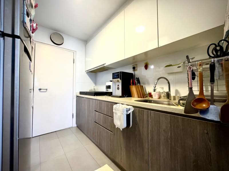 CityLife @ Tampines, 65 Tampines Central 7, 3 Bedrooms, 1,216 sqft, Condominium For Sale, by Alan Yeo, 500234908 - Kitchen - PropertyGuru.com.sg