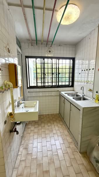 51 Teban Gardens Road, 51 Teban Gardens Road, 4 Bedrooms, 1,572 sqft, HDB Flat For Sale, by Frederick Foo, 500234910 - Kitchen - PropertyGuru.com.sg