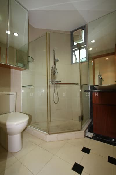 The Armadale, 60 Gilstead Road, Newton / Novena, 2 Bedrooms, 872 sqft, Condominium For Rent, by Aldrick Loh, 500234921 - Common Bathroom - PropertyGuru.com.sg