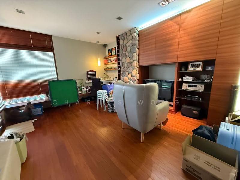 Chuan Drive, Hougang / Punggol / Sengkang, 6 Bedrooms, 3,000 sqft, Corner Terrace For Sale, by CHARLES WONG, 500234925 - Living Room - PropertyGuru.com.sg