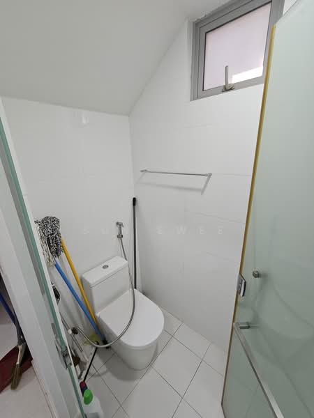 #1 Loft, 1 Lorong 24 Geylang, Room Rental, 100 sqft, Apartment For Rent, by Sun Swee, 500234926 - Bathroom - PropertyGuru.com.sg