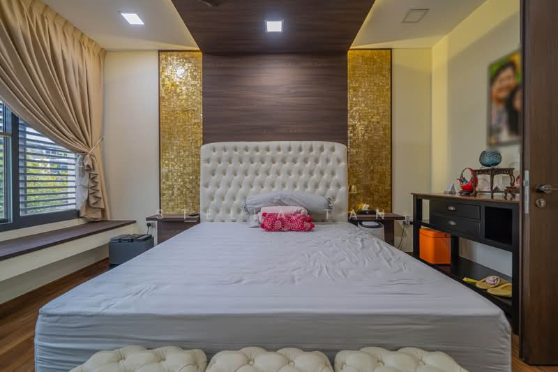 Super Cheap Corner Terrace in Serangoon Garden, , 7 Bedrooms, 3,660 sqft, Corner Terrace For Sale, by Stella Tan, 500234927 - Bedroom - PropertyGuru.com.sg