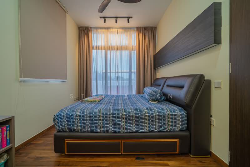Super Cheap Corner Terrace in Serangoon Garden, , 7 Bedrooms, 3,660 sqft, Corner Terrace For Sale, by Stella Tan, 500234927 - Bedroom - PropertyGuru.com.sg