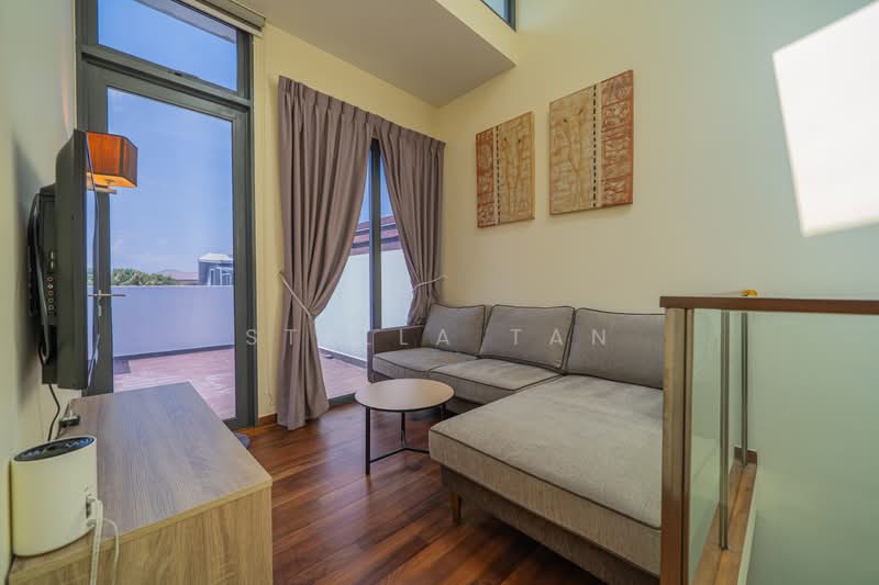 Super Cheap Corner Terrace in Serangoon Garden, , 7 Bedrooms, 3,660 sqft, Corner Terrace For Sale, by Stella Tan, 500234927 - Living Room - PropertyGuru.com.sg