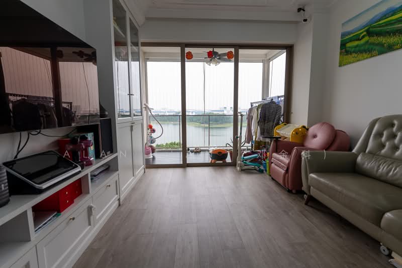Waterfront Gold, 750 Bedok Reservoir Road, 3 Bedrooms, 1,055 sqft, Condominium For Sale, by Alan Tian (邓金科), 500234938 - Living Room - PropertyGuru.com.sg
