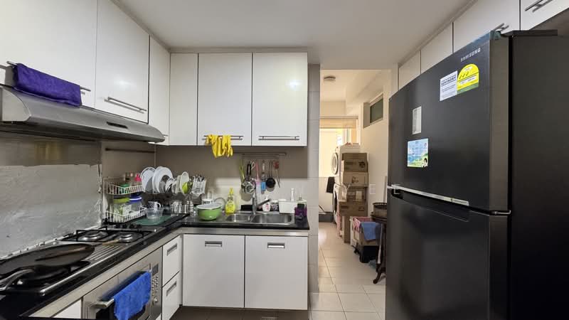 Ris Grandeur, 31 Elias Road, 2 Bedrooms, 1,065 sqft, Condominium For Sale, by Lai Gin Yee, 500234951 - Kitchen - PropertyGuru.com.sg