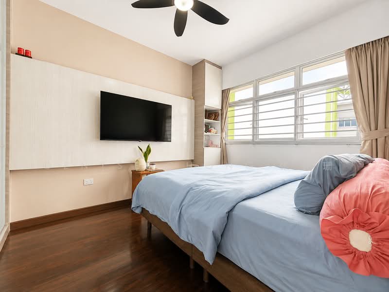 523A Tampines Central 7, 523A Tampines Central 7, 3 Bedrooms, 1,001 sqft, HDB Flat For Sale, by Denyse Chong 张芸珊, 500234977 - Master - PropertyGuru.com.sg